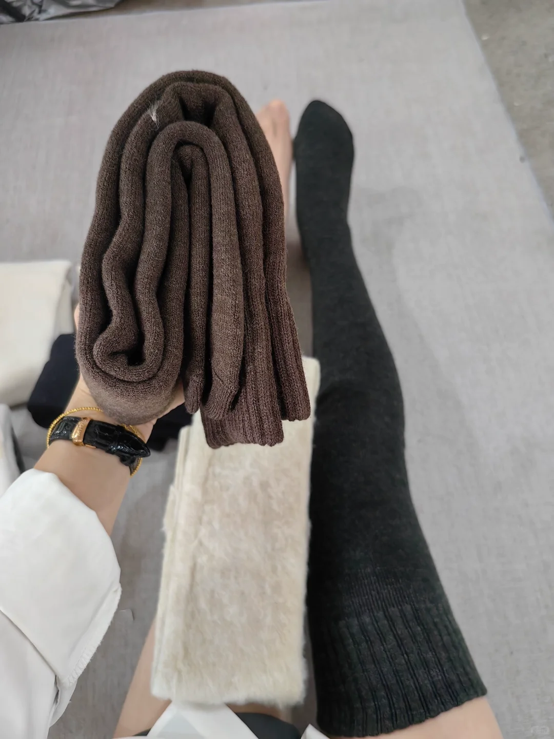 谁懂呀！被00后同事买爆的月子袜热ku🥵了