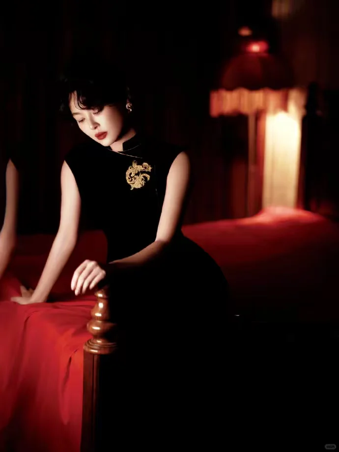 每个女人都应该拥有一件旗袍