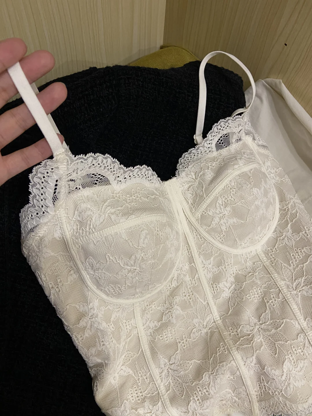 秋冬外套里的小心机吊带～