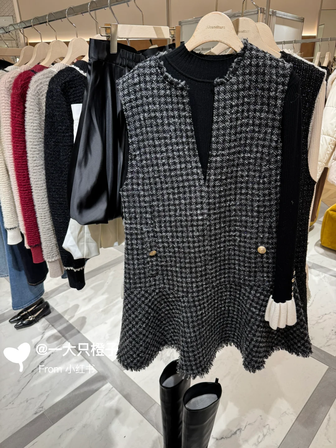 rirandture｜四千金上新🖤今天真是美绝啦🎀