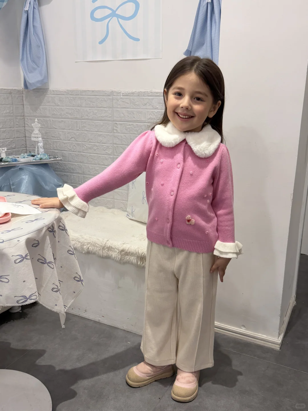 今天是粉色的 甜到冒泡的小孩🍰