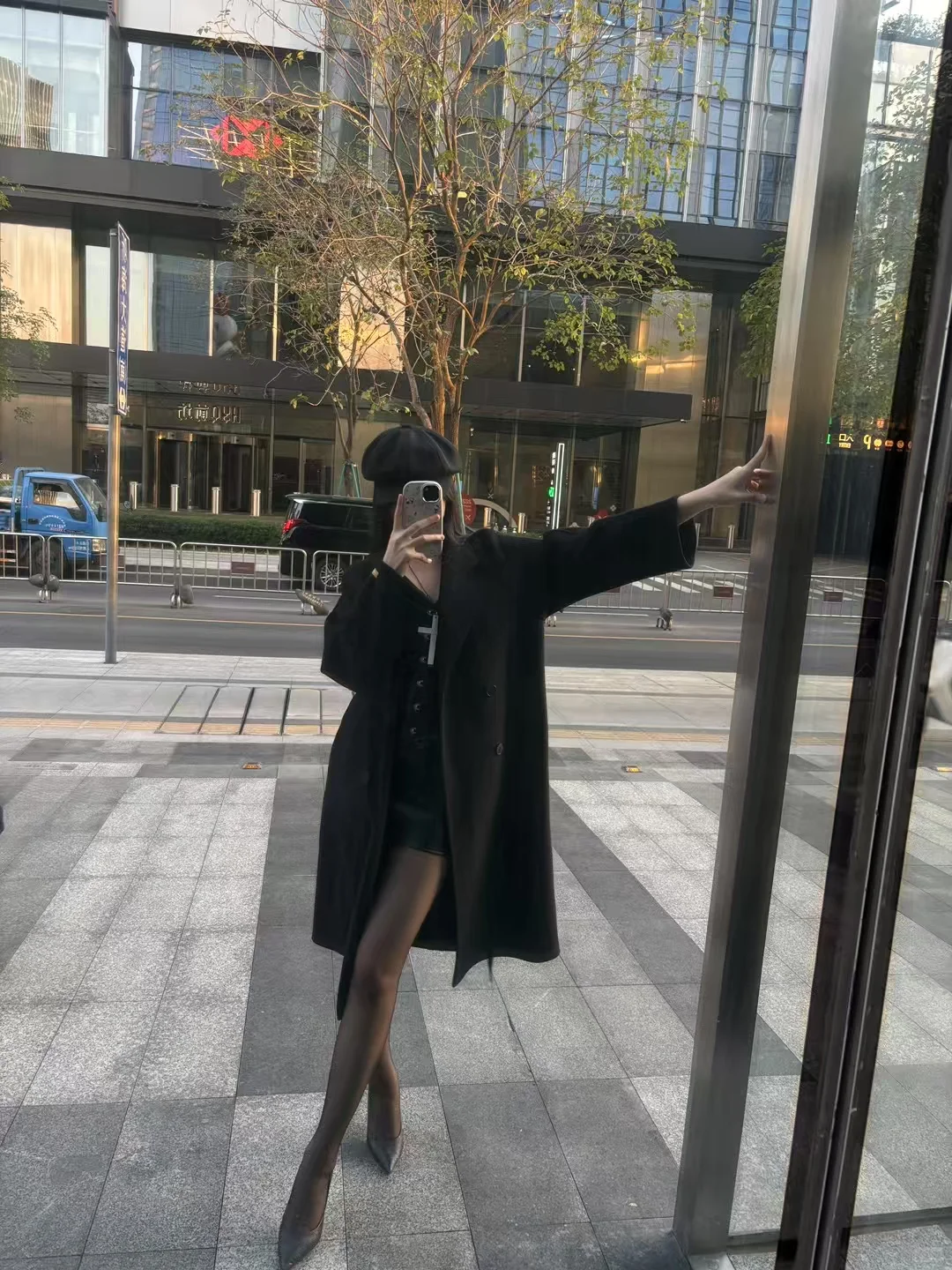 小西装加吊带裙太酷辣呜呜