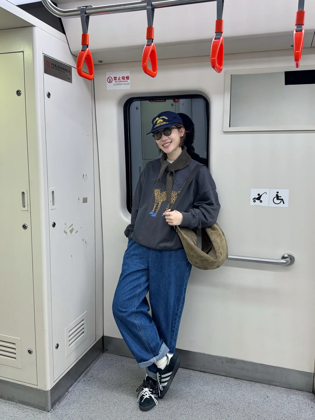 就是很爱卫衣+牛裤