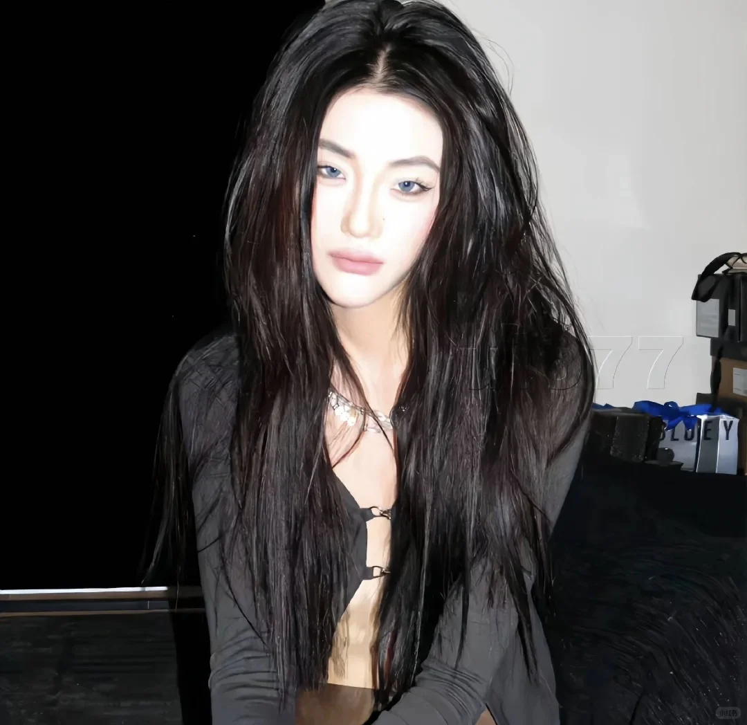 𝑾𝒆𝑪𝒉𝒂𝒕·ins甜酷女头