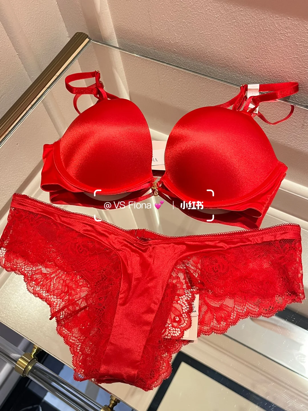维密｜红色不仅是过年🧨才可以穿