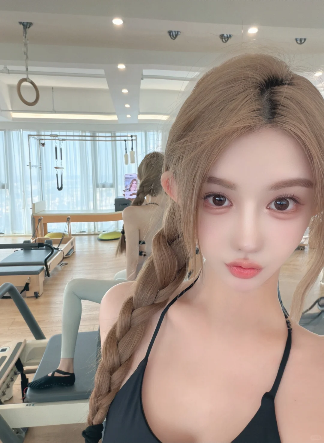 巨好穿的瑜伽裤，尽显腰臀比