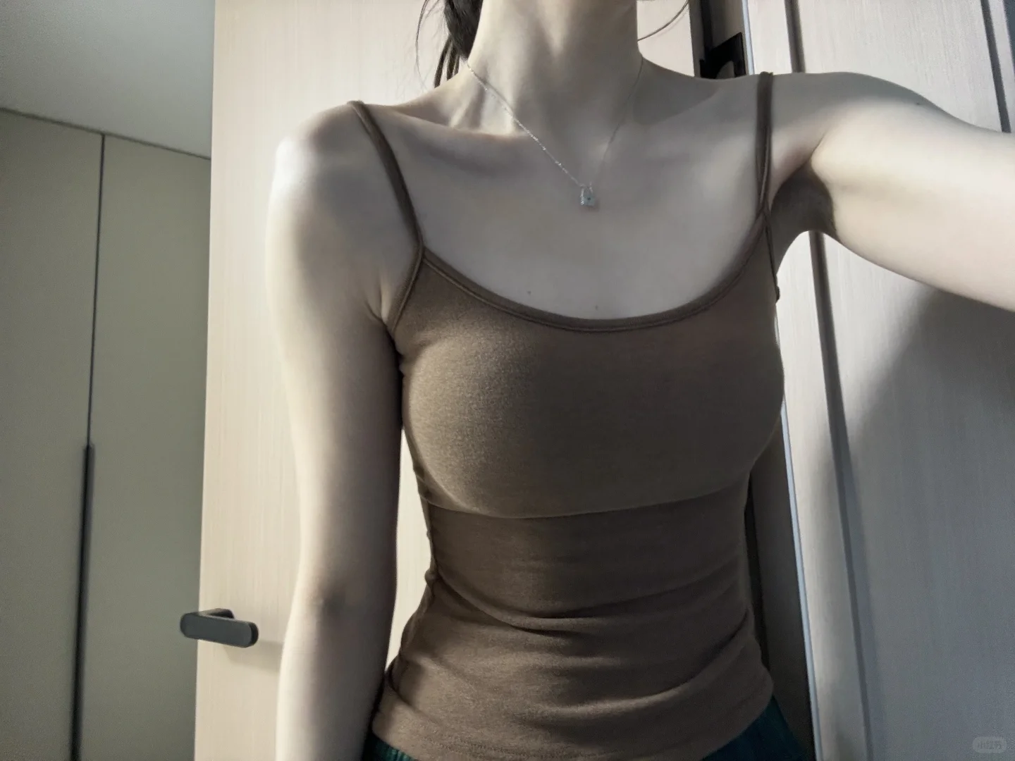 超级好穿的磨毛吊带