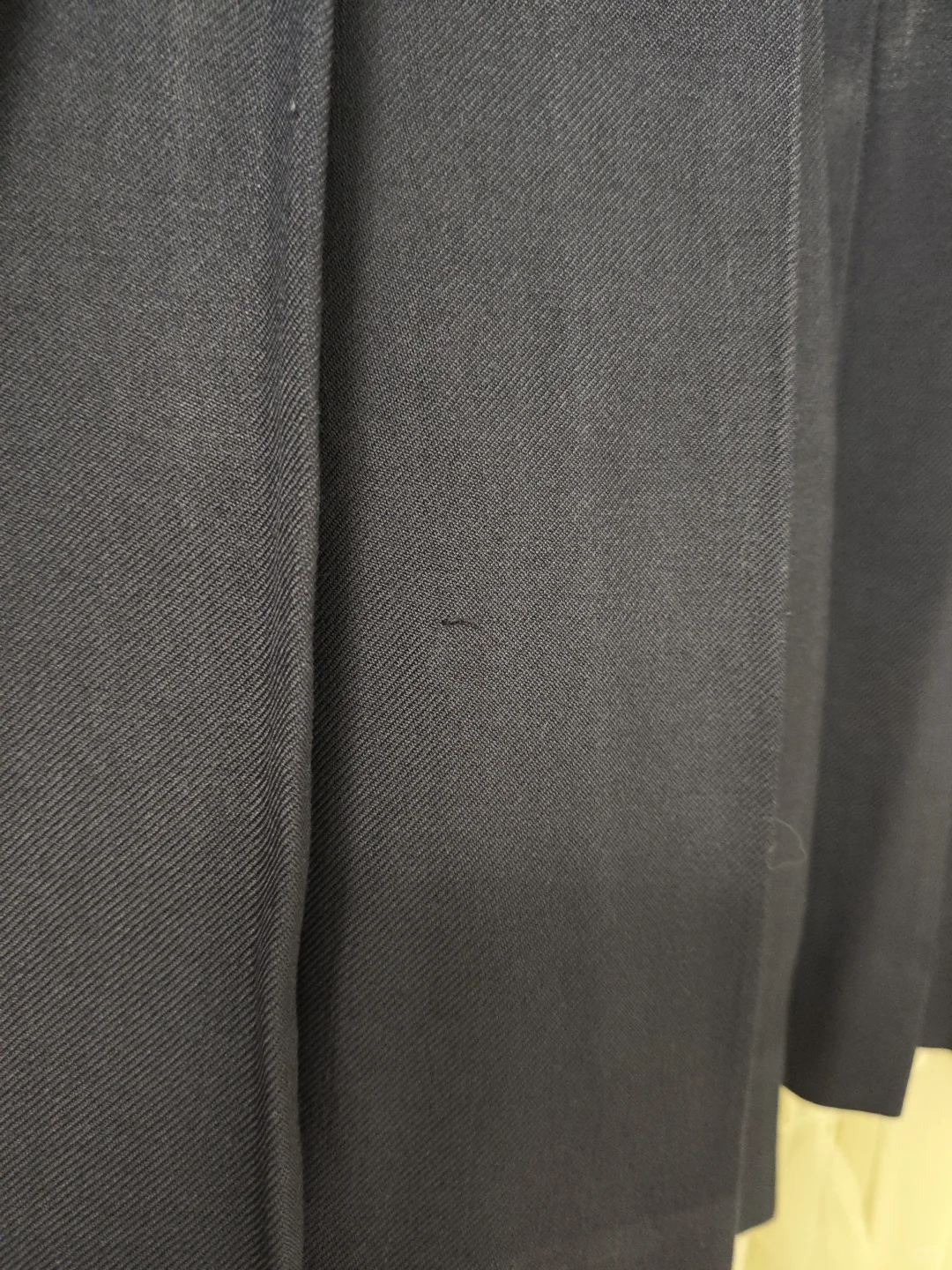 【记录】宽腰封带刺绣重褶绀裙