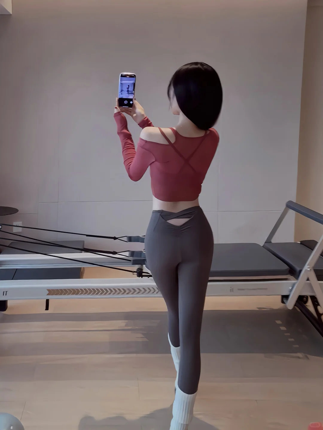 出街运动两穿的辣妹套装泰裤辣🥰