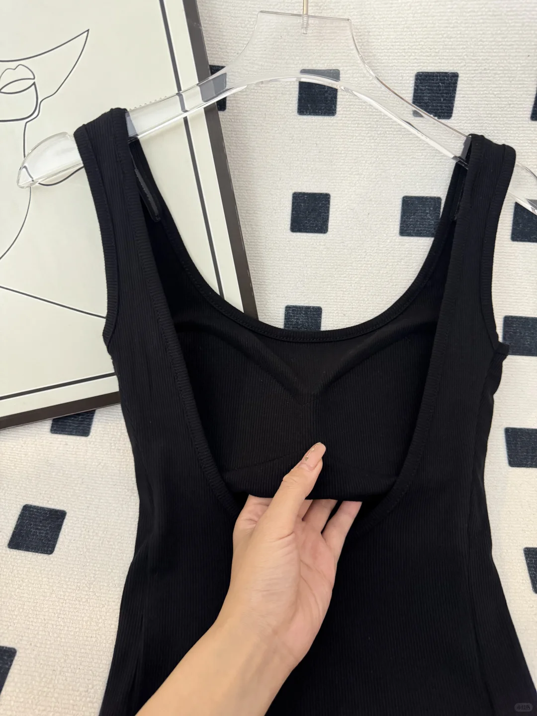 实况！！黑色大露背太辣了幸亏吊牌剪得快！