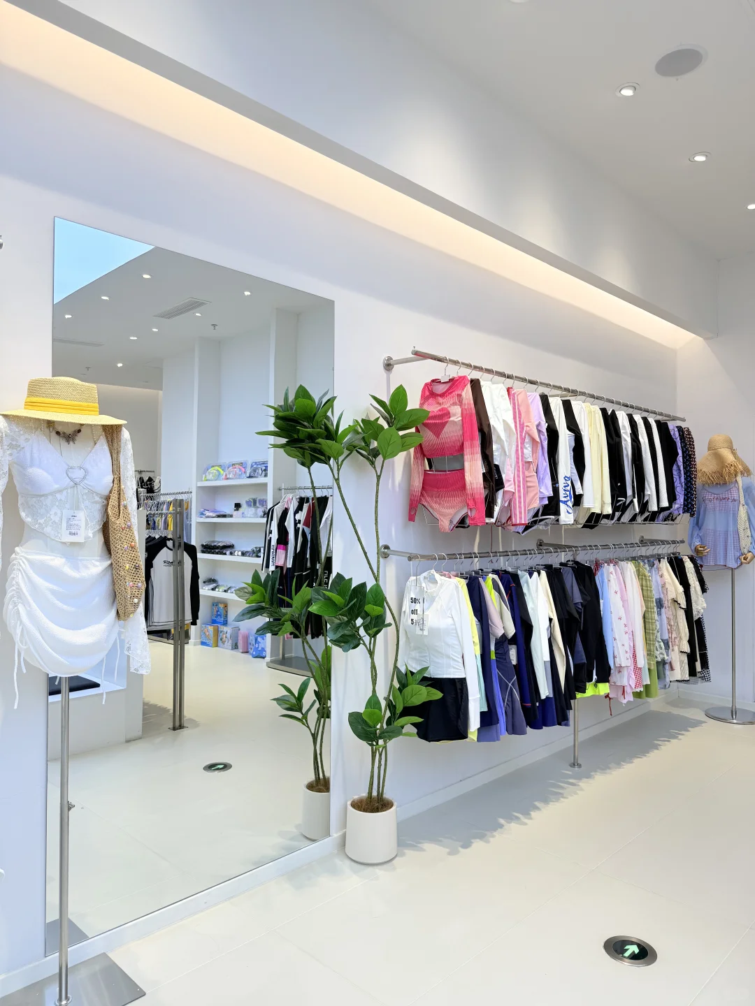 三亚买度假穿搭预算500能搭出3套高级穿搭