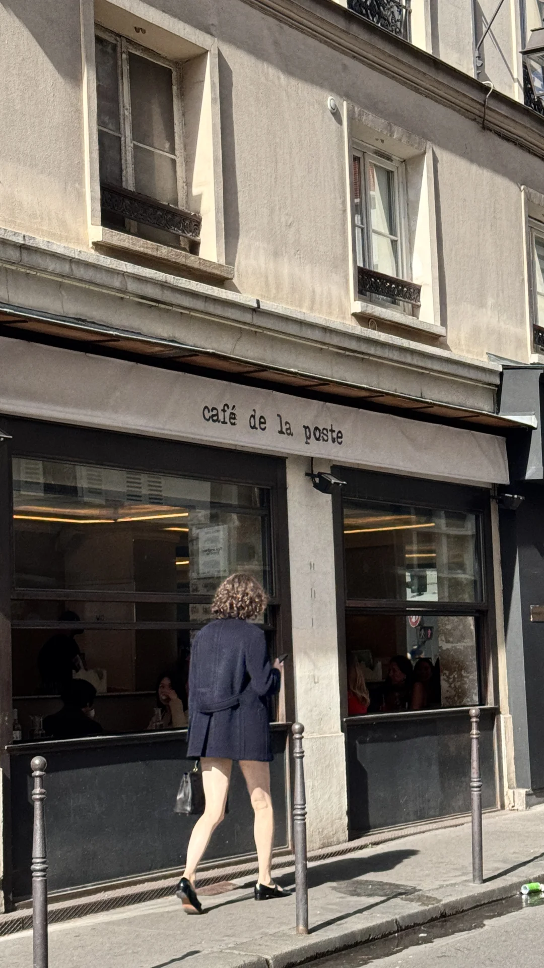 为什么法国女人看起来就是这么从容和自信？