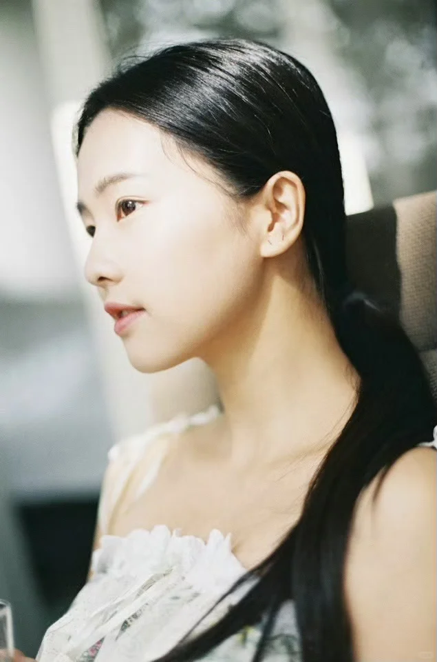 白鹿出道前就好看