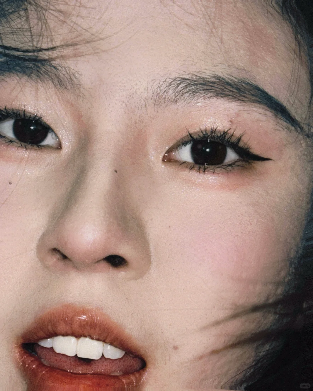 撅着屁股拍什么呢