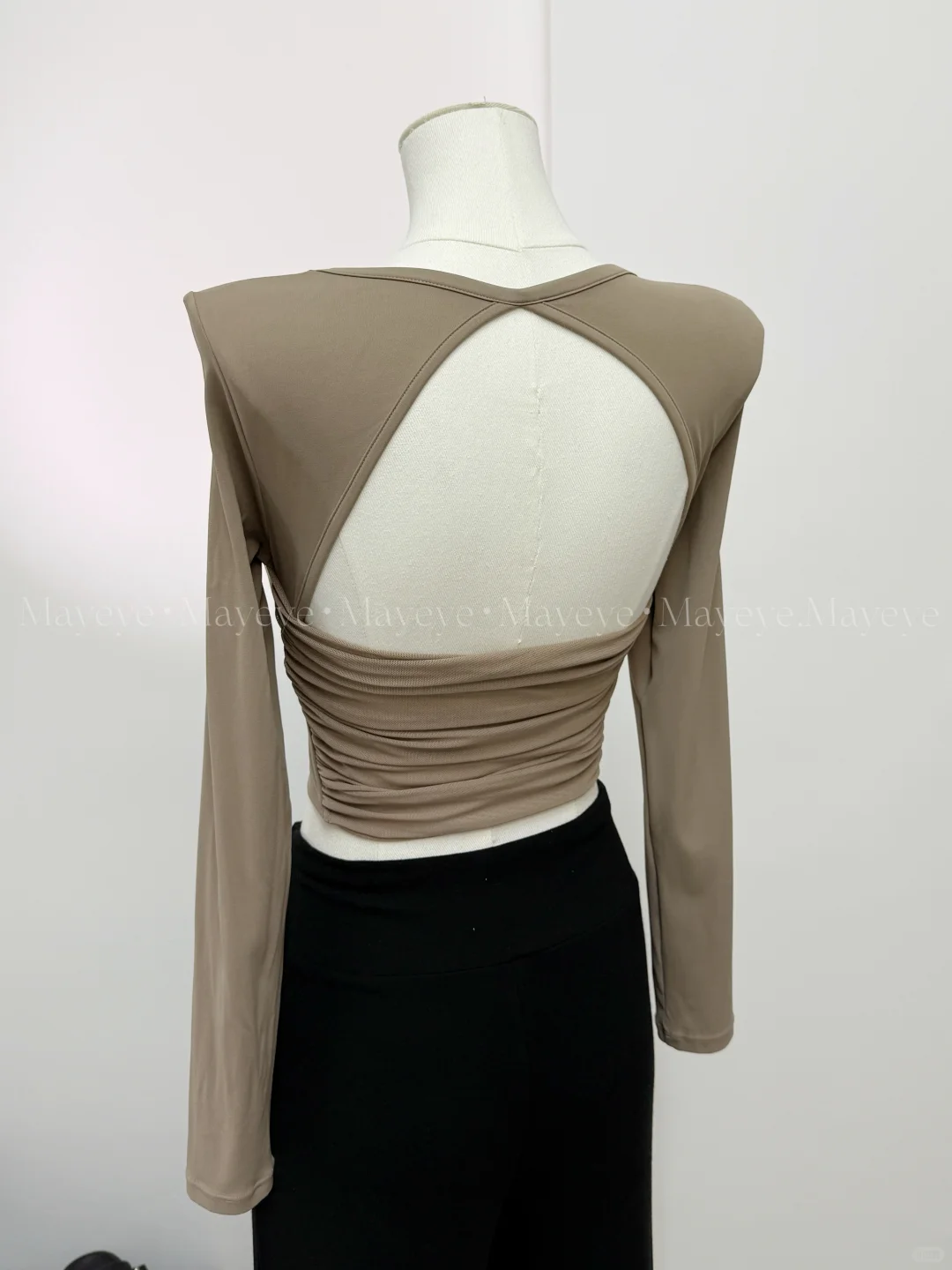 软乎乎瑜伽服！方领露背还不用穿内衣