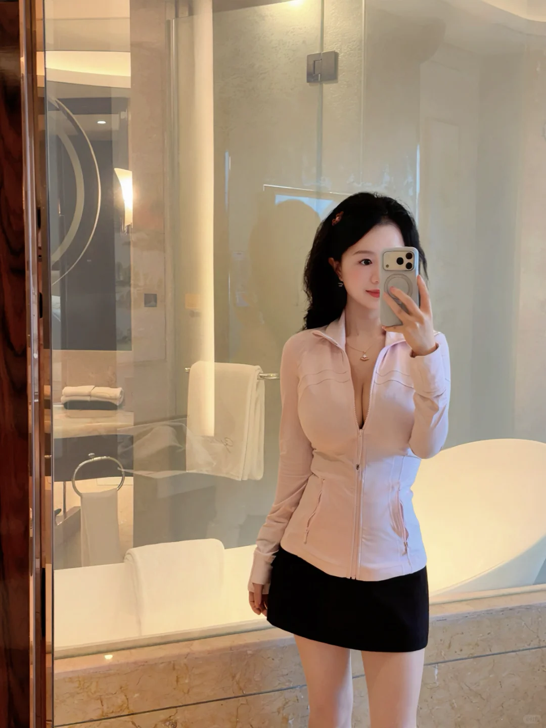 瑜伽服与高跟鞋搭配法