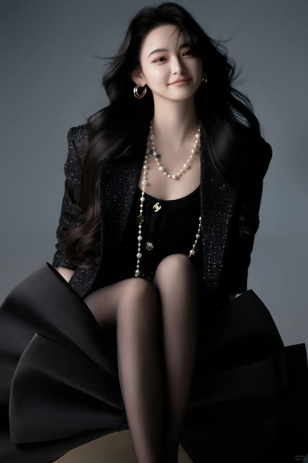 这组性感不低俗的高级黑丝写真，斩男又斩女