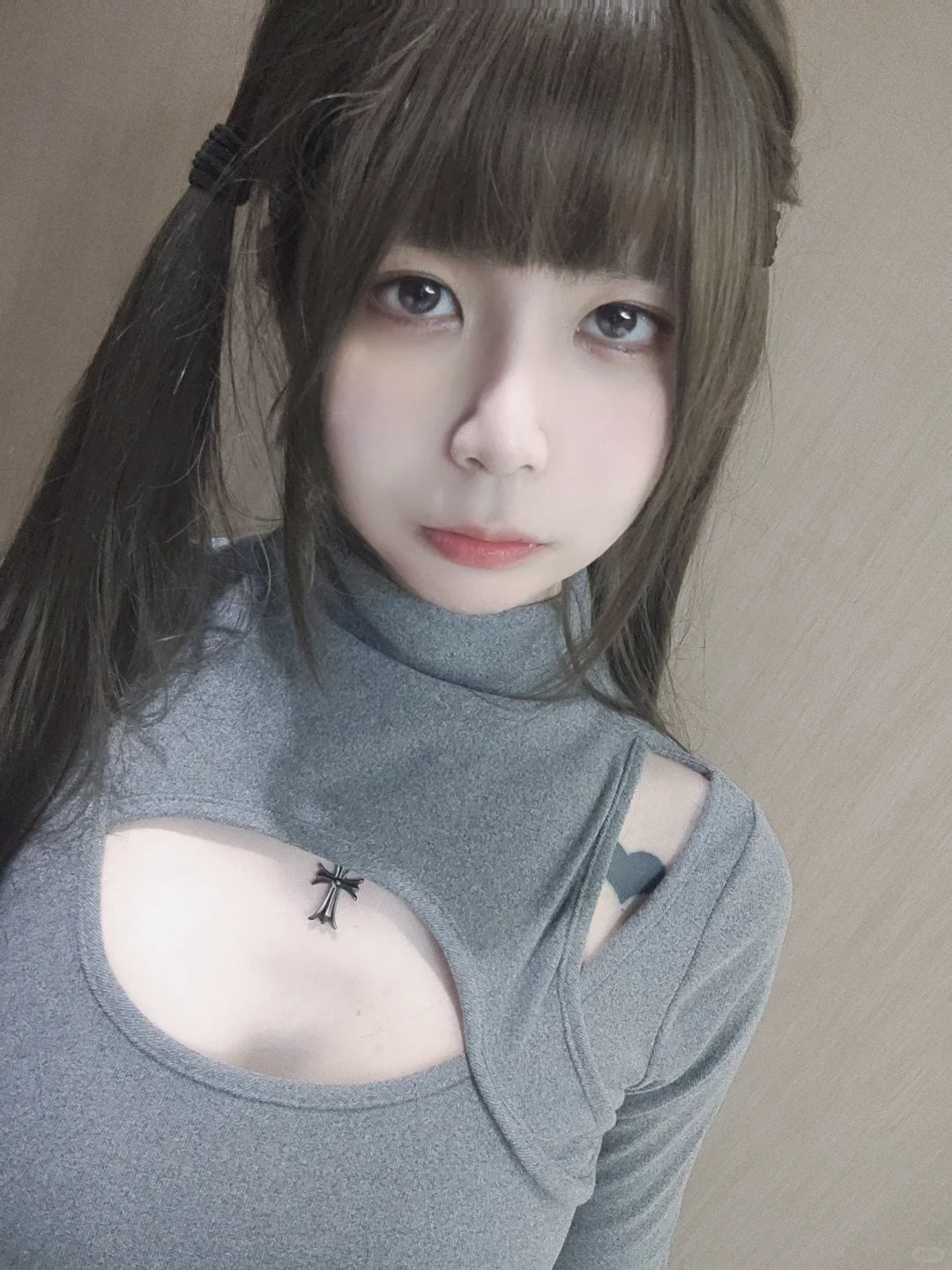 这次又是土土眼镜双马尾