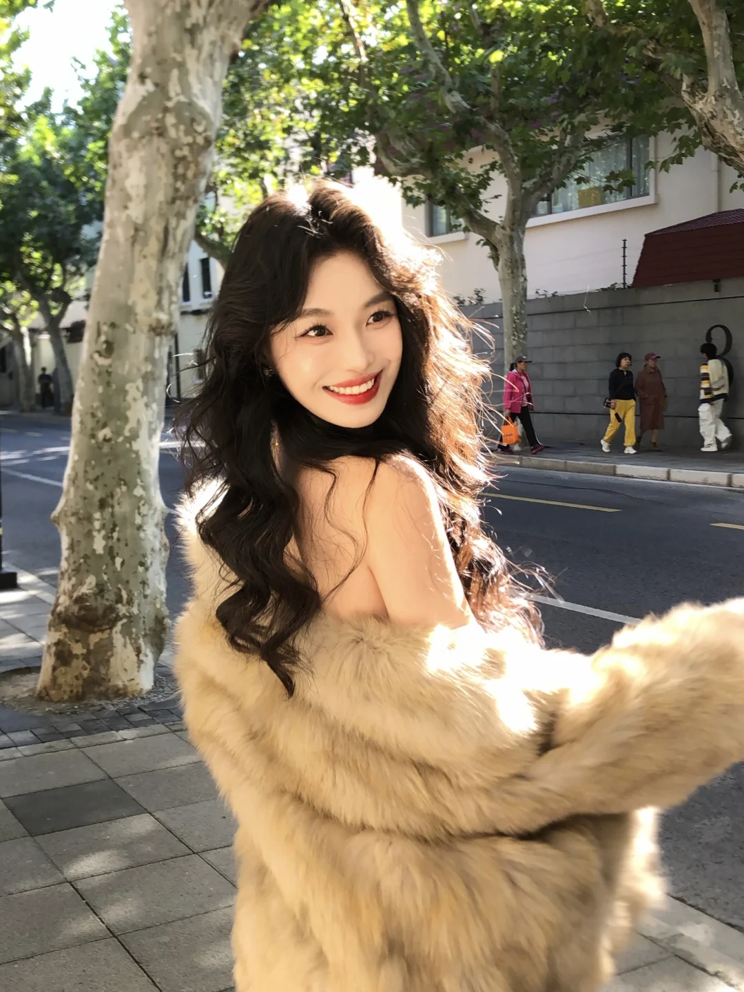 路上会多看一眼的大姐姐