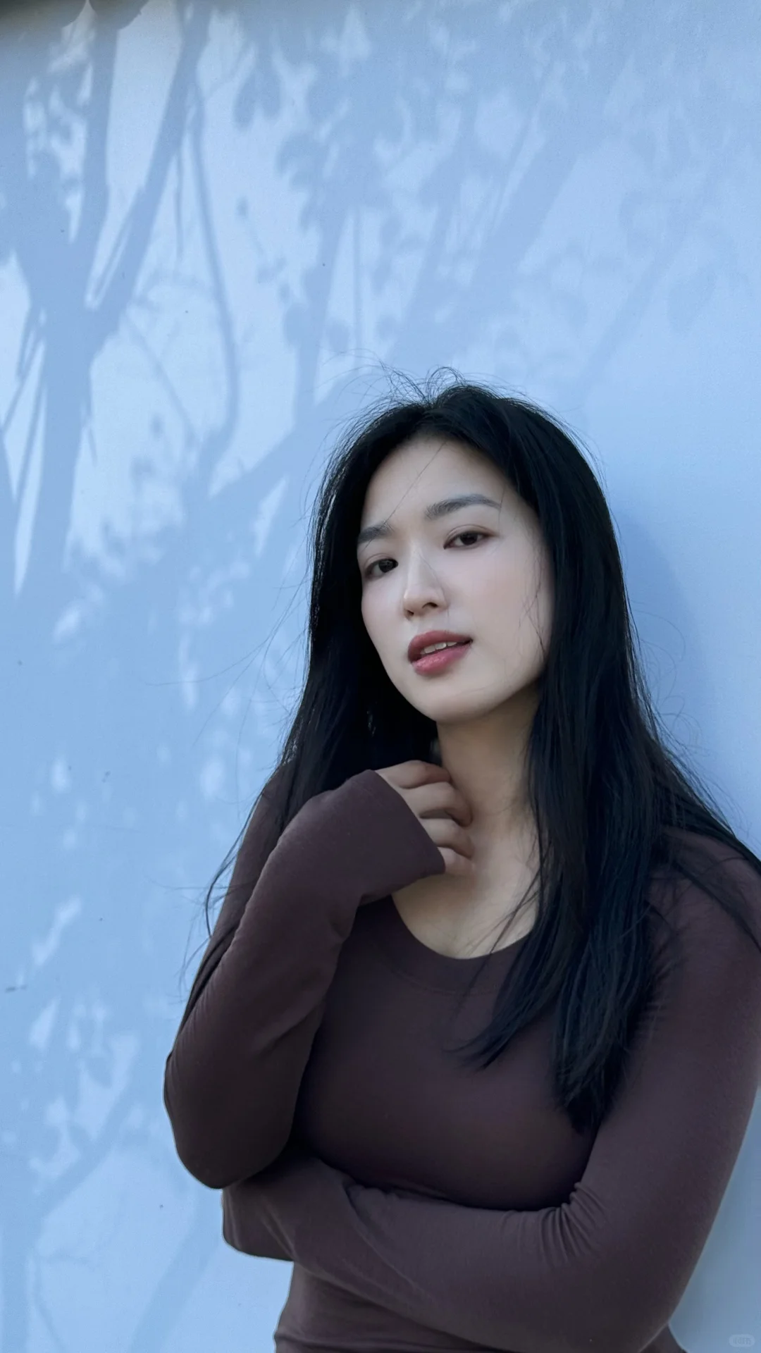 当阳光洒在墙面上