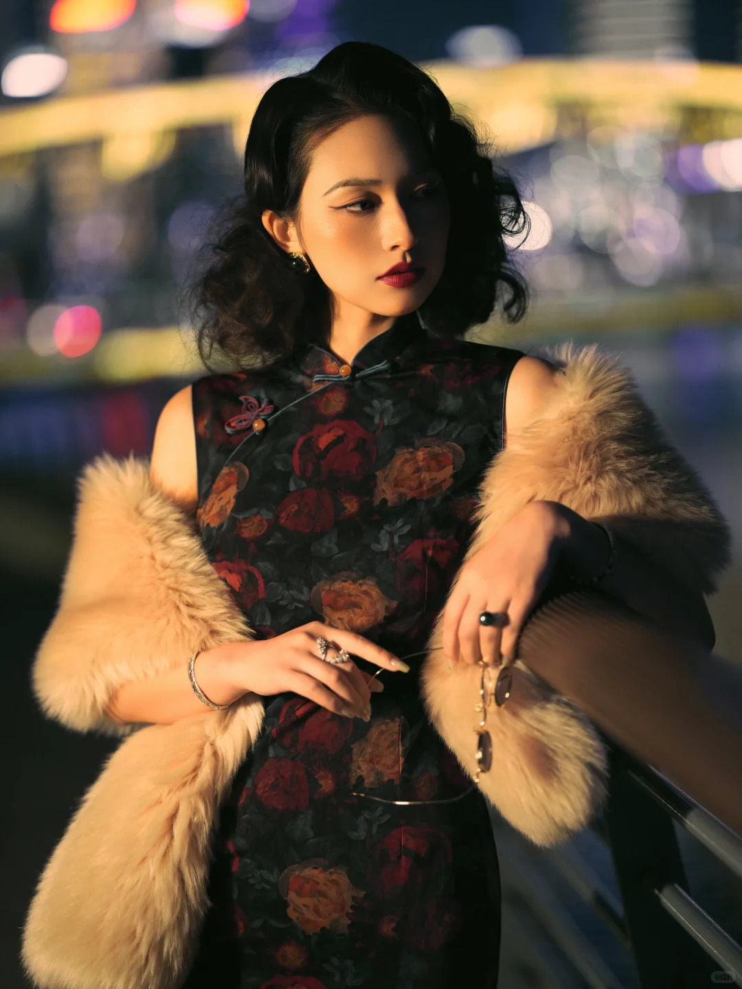 上海外滩🌃夜景旗袍写真｜尽显妩媚风姿～💋