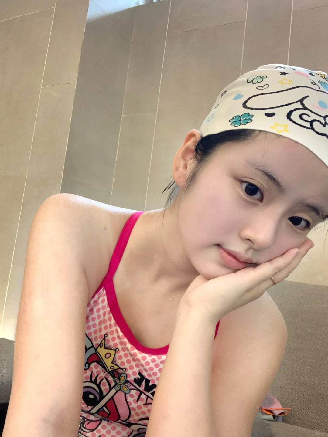 又去游泳啦🩵一个人独享泳池