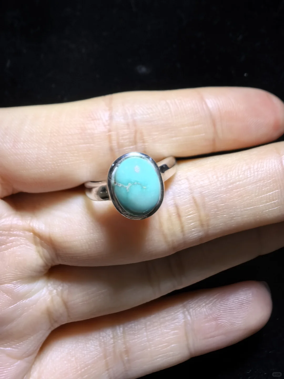 纯天然原矿绿松石高瓷蓝女戒，清新淡雅，精