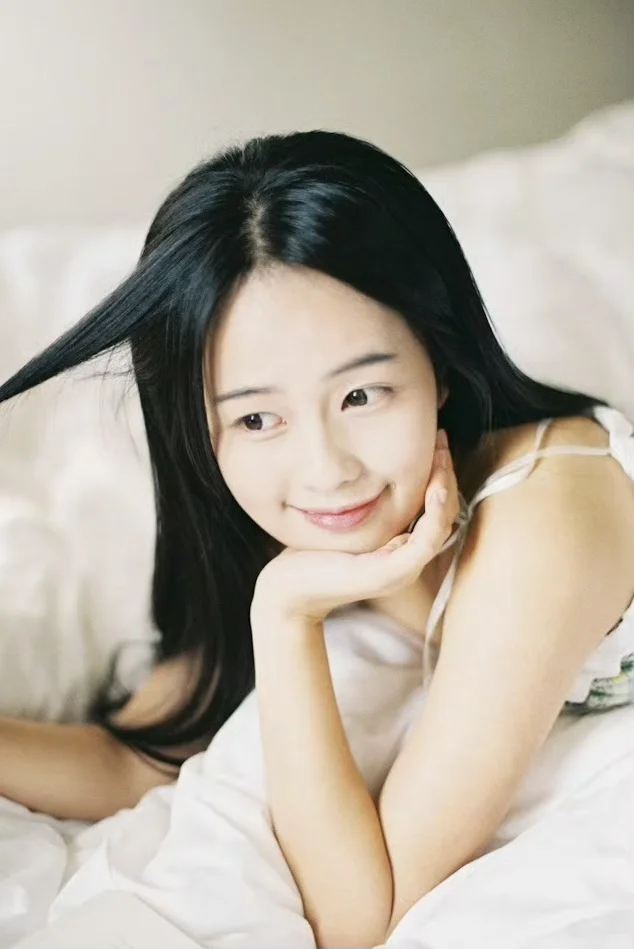 白鹿出道前就好看