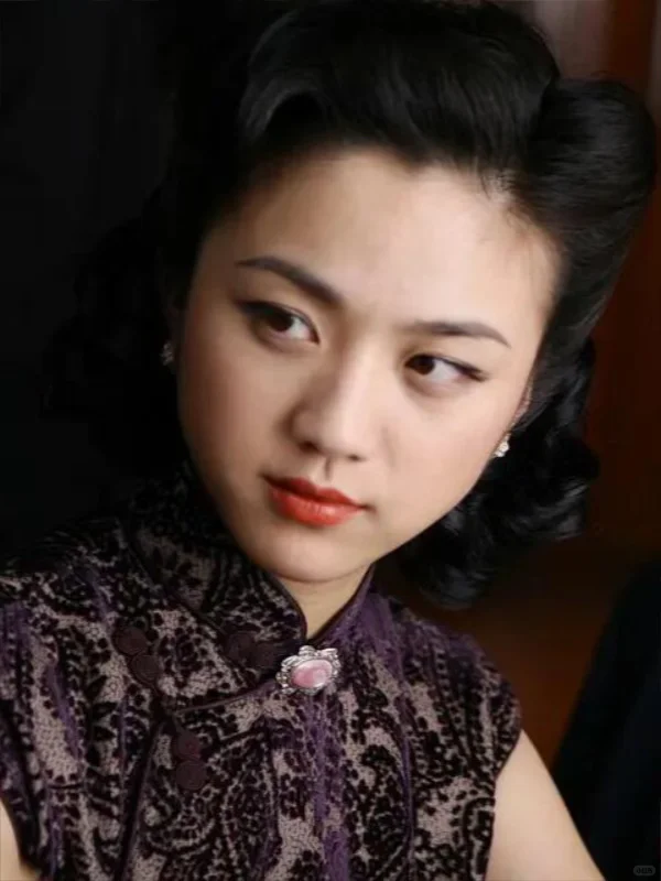 《色｜戒》汤唯和她的 27 套旗袍