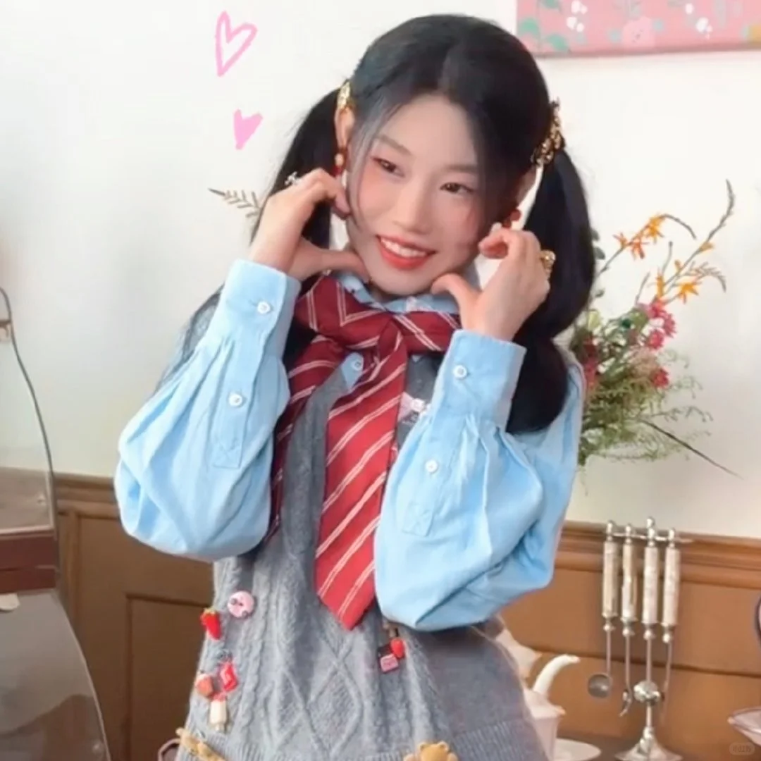 谁懂啊！沈佳润这组甜妹图直接把我甜晕了