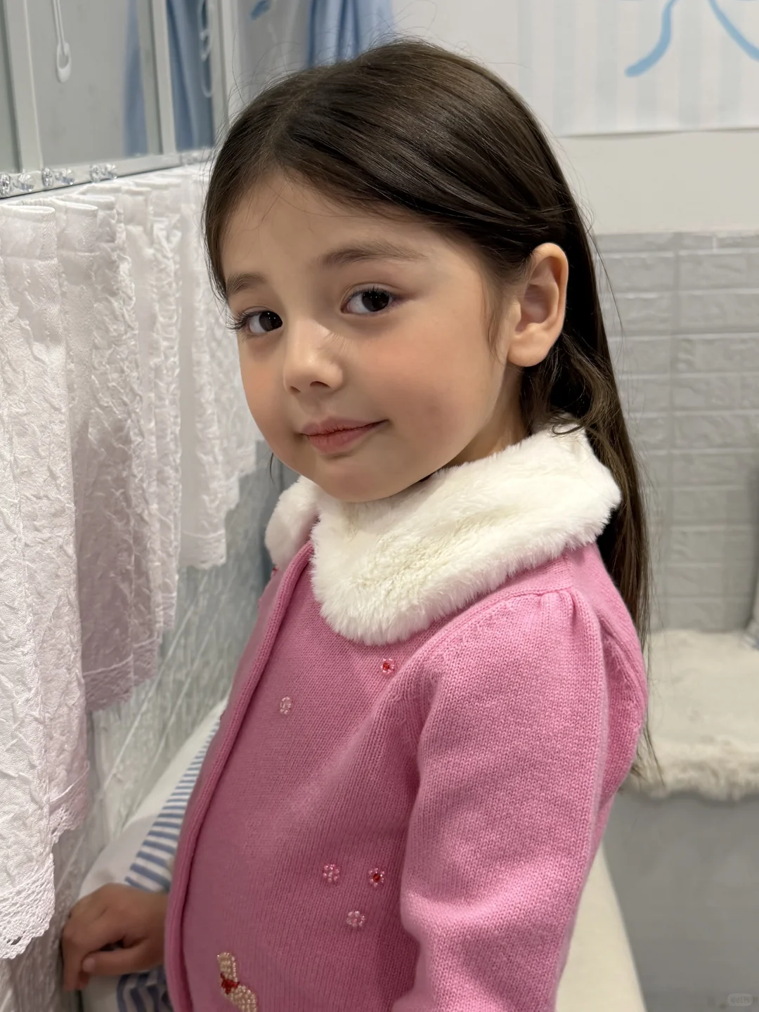 今天是粉色的 甜到冒泡的小孩🍰