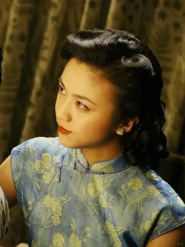 《色｜戒》汤唯和她的 27 套旗袍