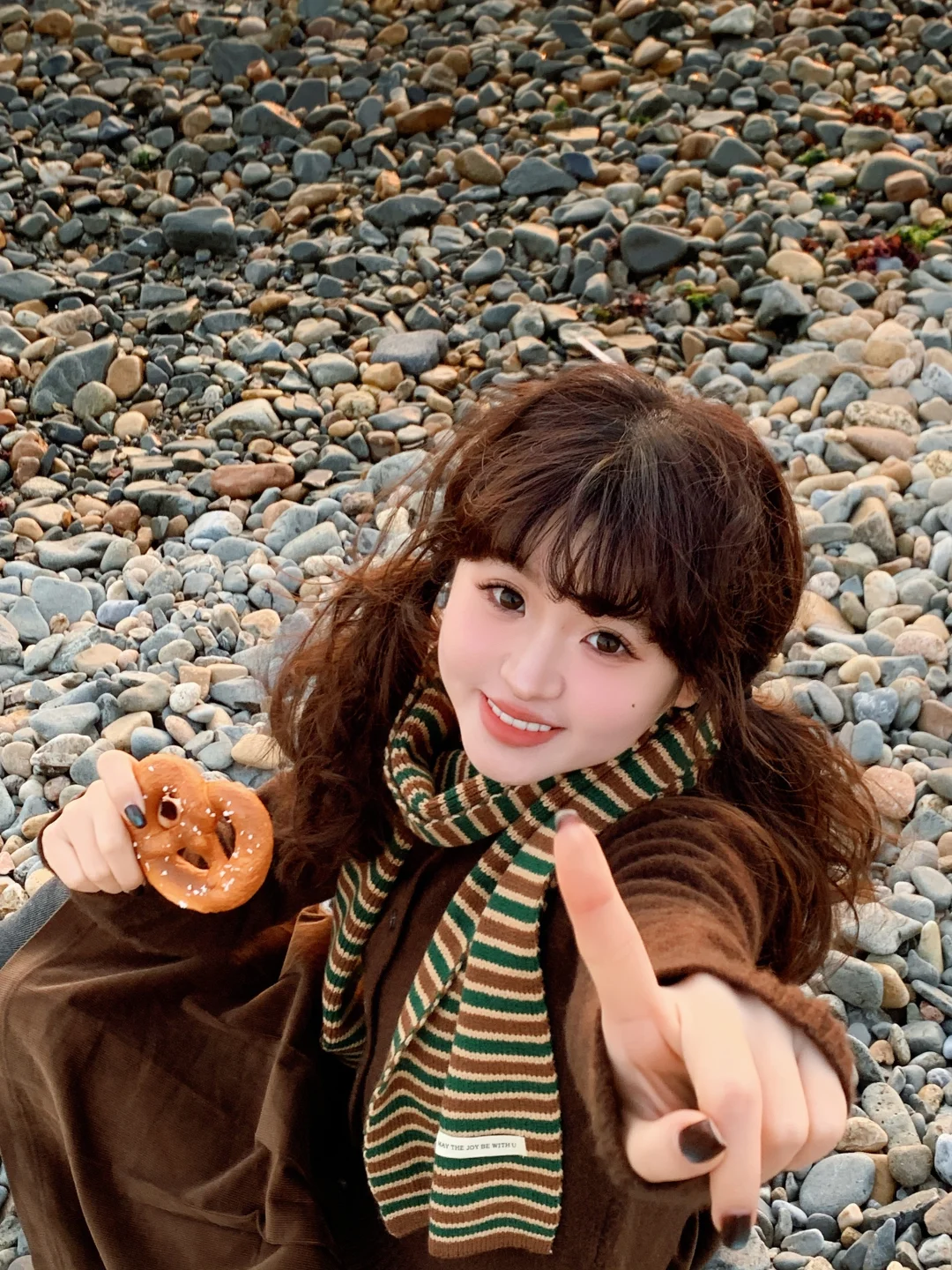 带着面包去海边秋游咯🥯