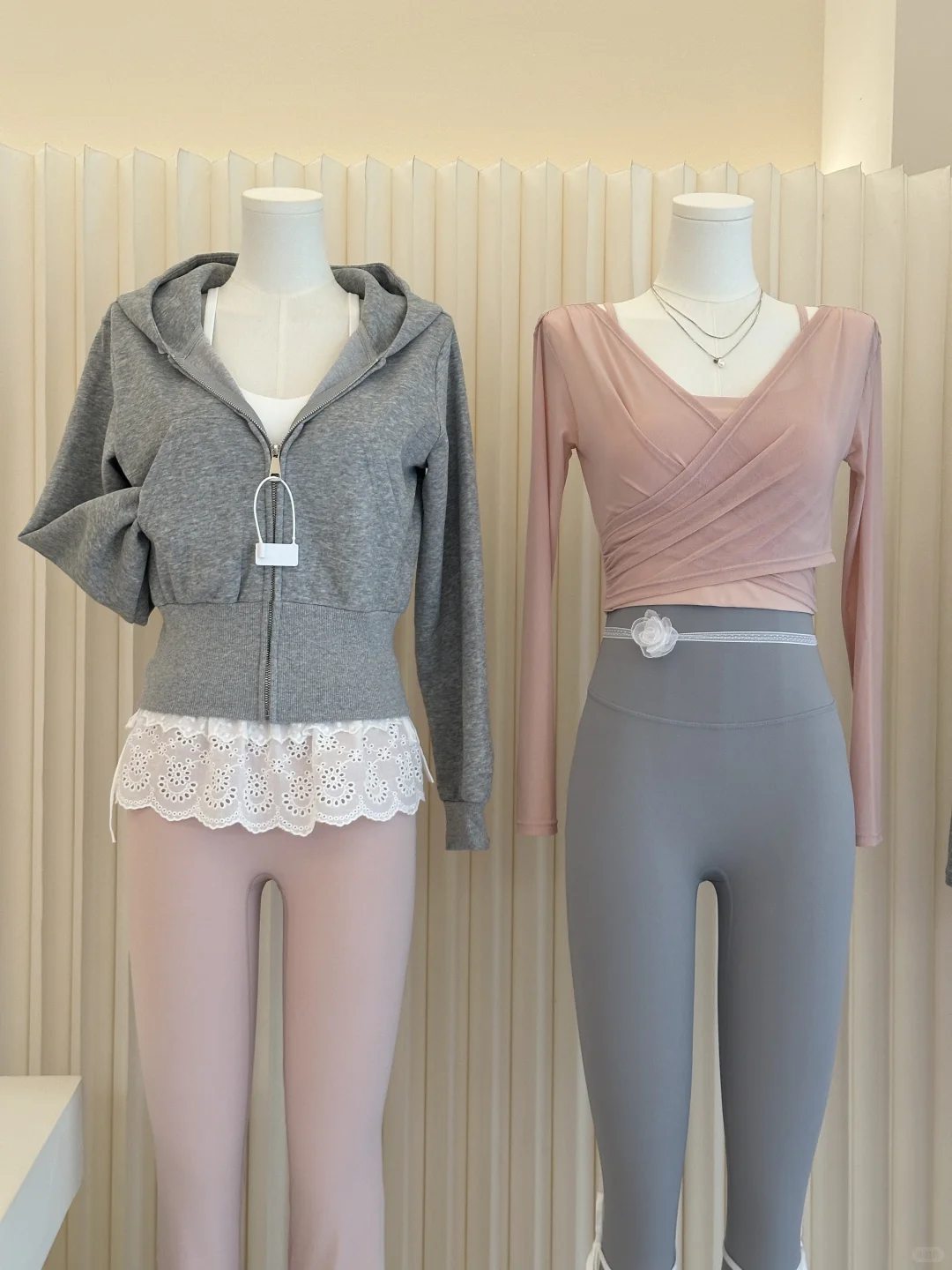 韩女感瑜伽服穿搭🎀灰粉配真的好看！！！