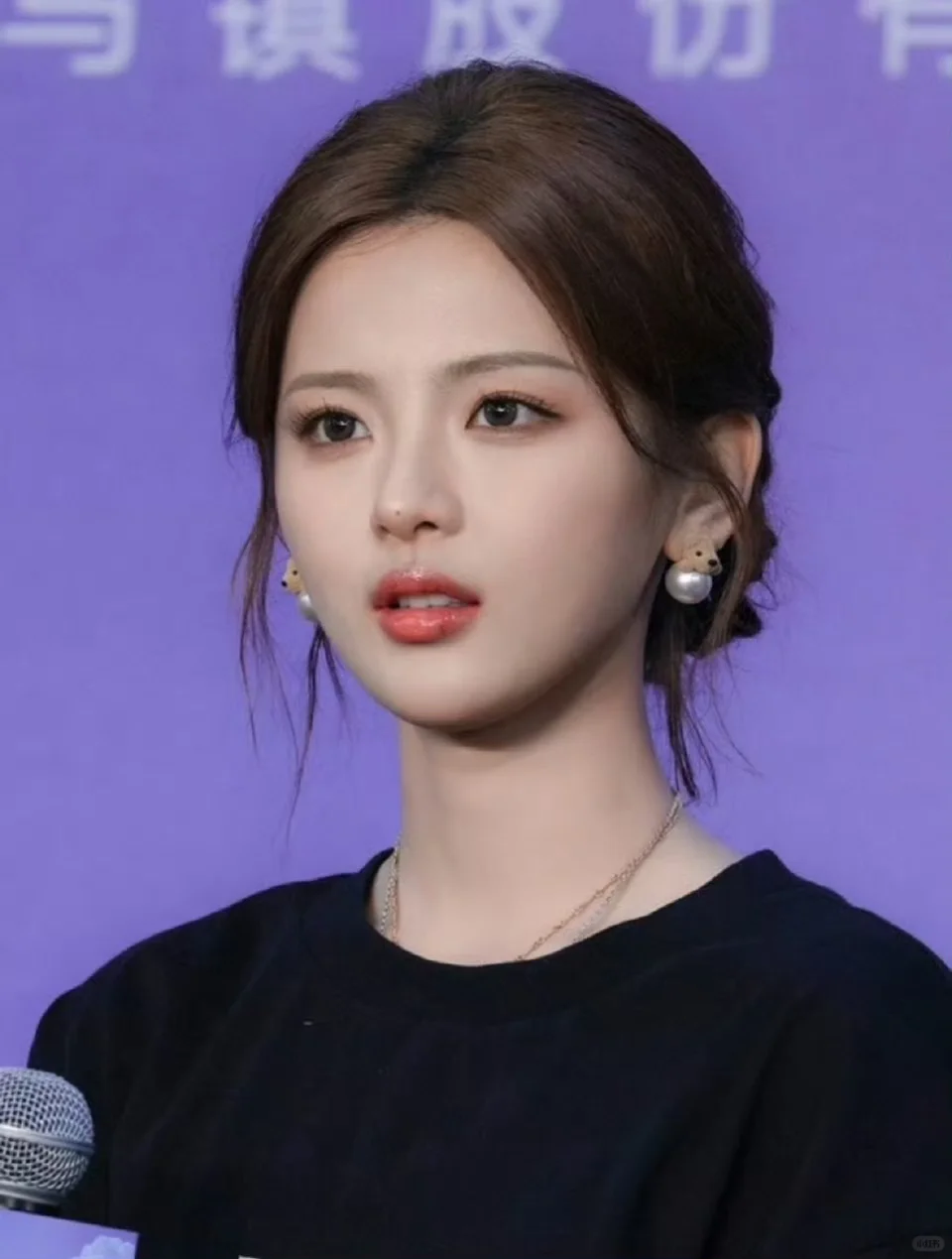 杨超越红毯美到开挂！私下反差萌哭谁😭