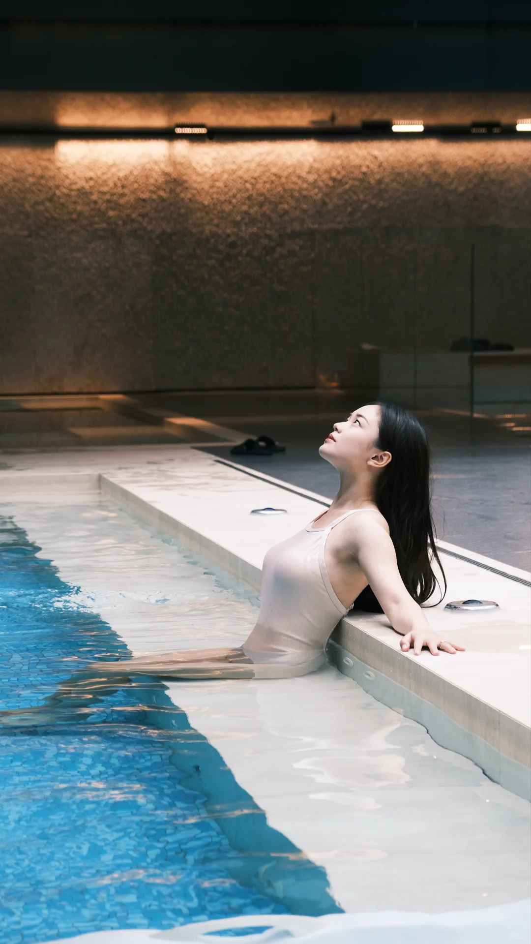 这个泳衣真的太美了😍！🏊🏻‍♀️