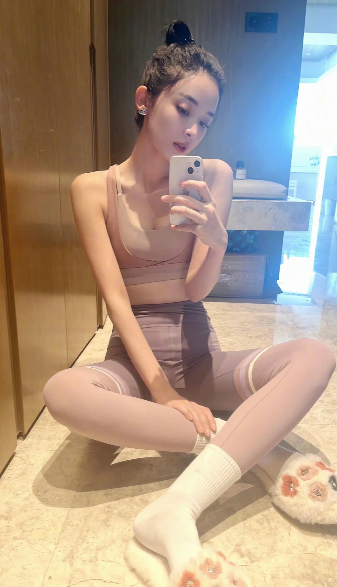 古力娜扎也练过瑜伽