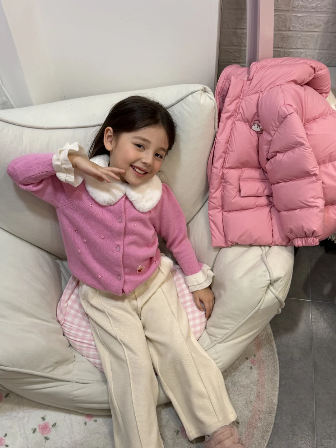 今天是粉色的 甜到冒泡的小孩🍰