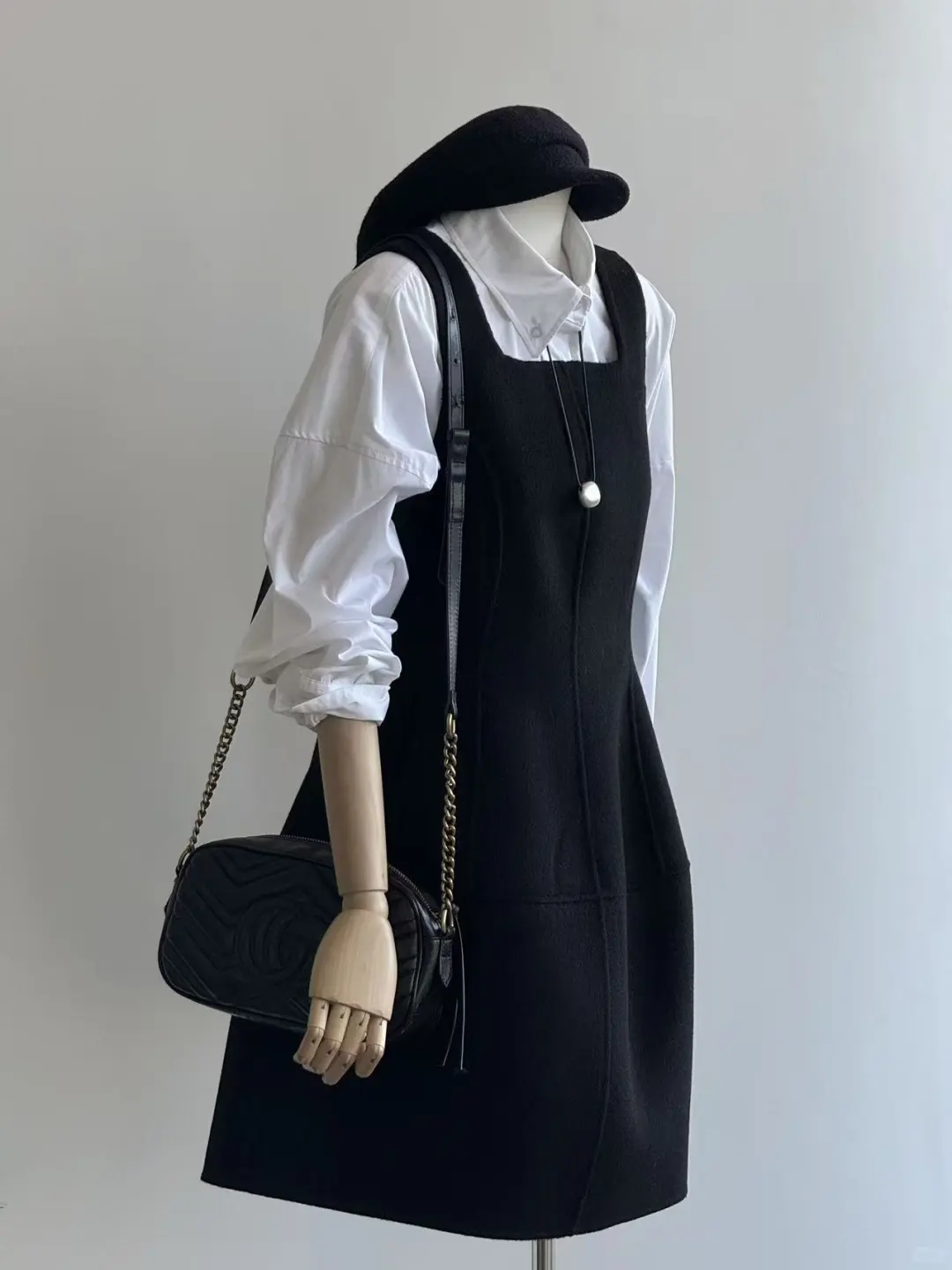 感谢收腰小黑裙🖤盘活了好多内搭