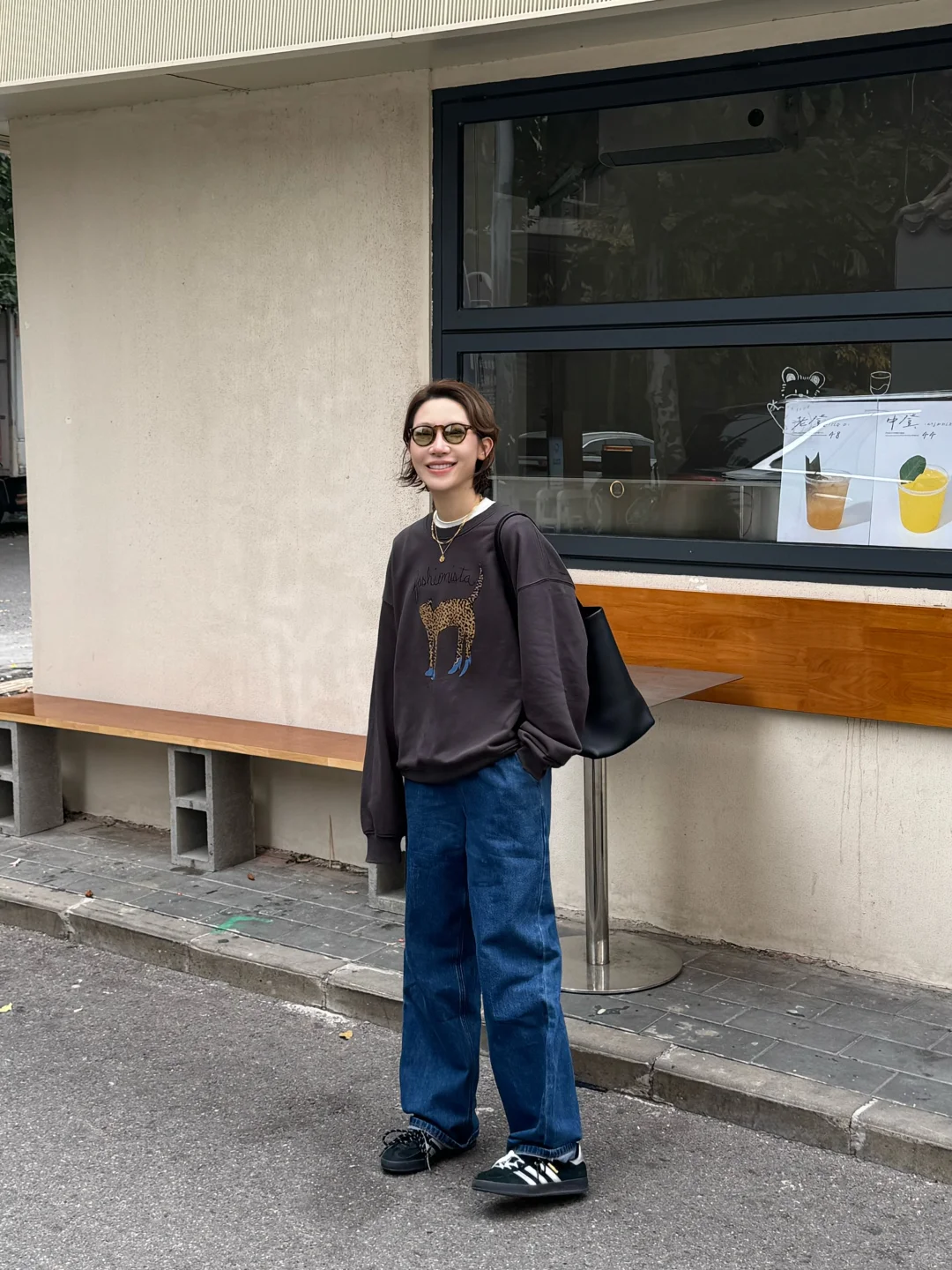 就是很爱卫衣+牛裤