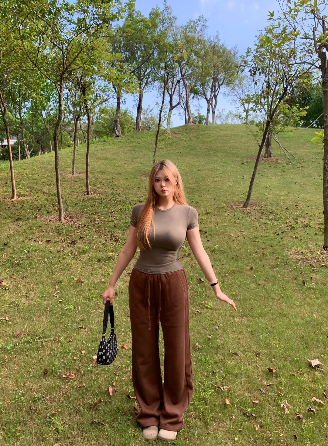 170 125|E杯也能轻松 get漫画圆圆胸！