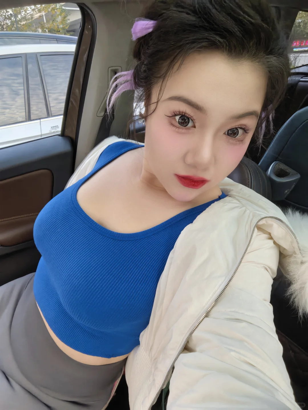 瑜伽裤是真显瘦，胖头鞋是绝配