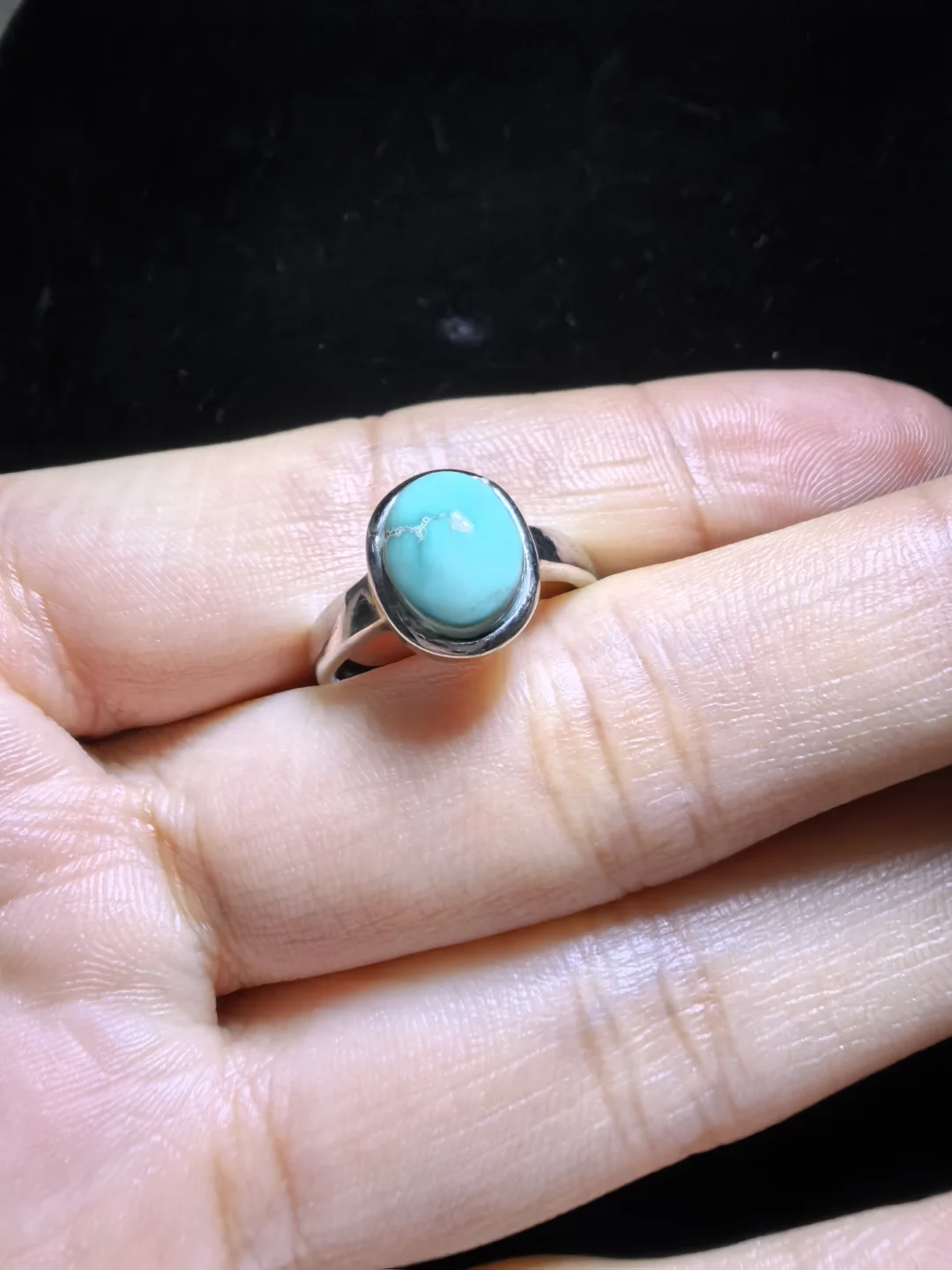 纯天然原矿绿松石高瓷蓝女戒，清新淡雅，精