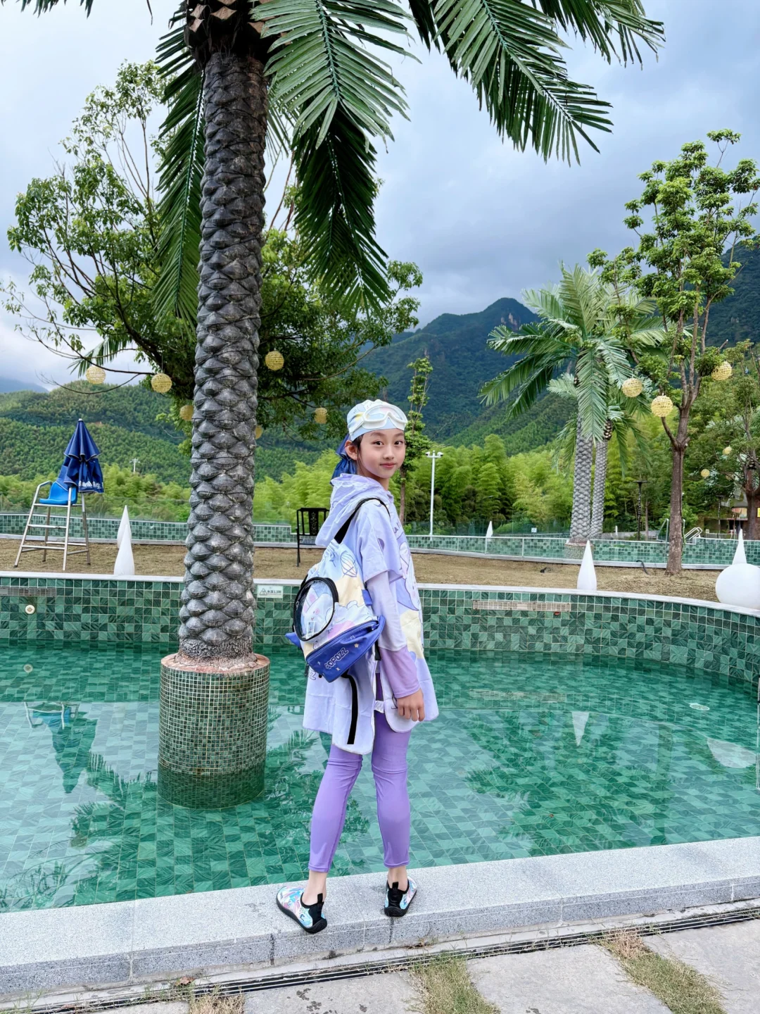 夏天的浪漫游泳占一半🏊