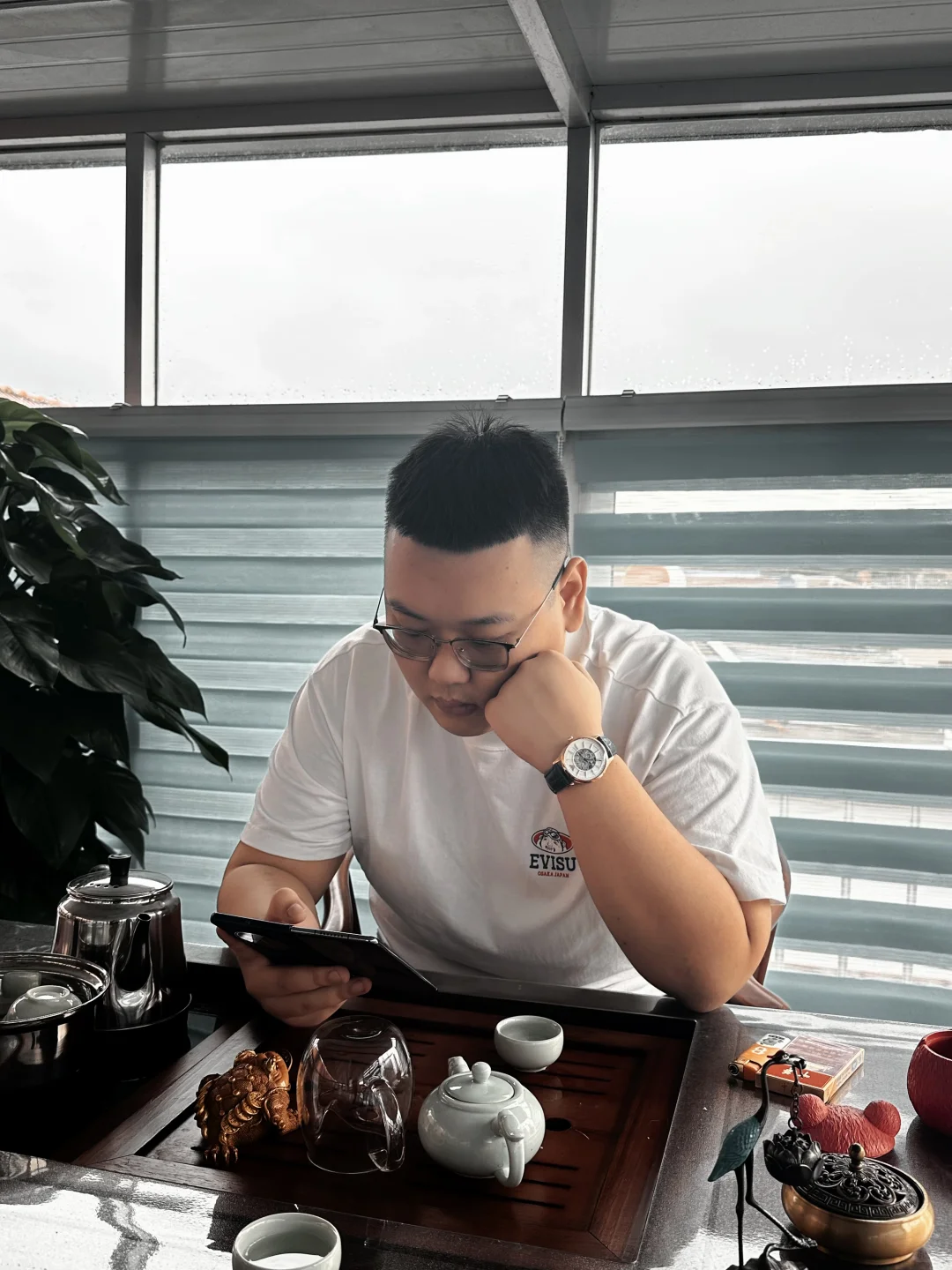 让你小心少妇 小心少妇.