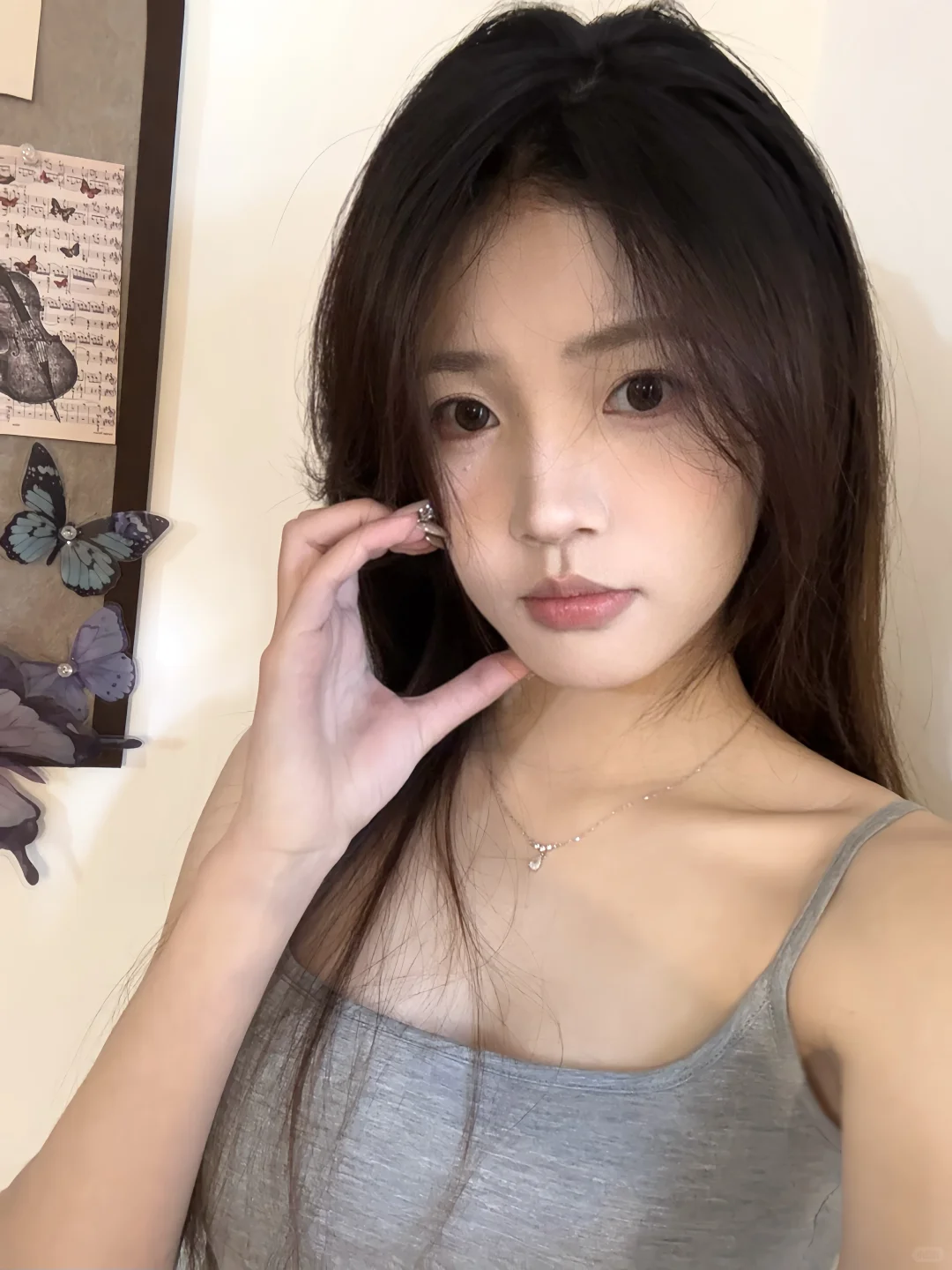 灰色吊带 ₍ᐢ..ᐢ₎ᐝ