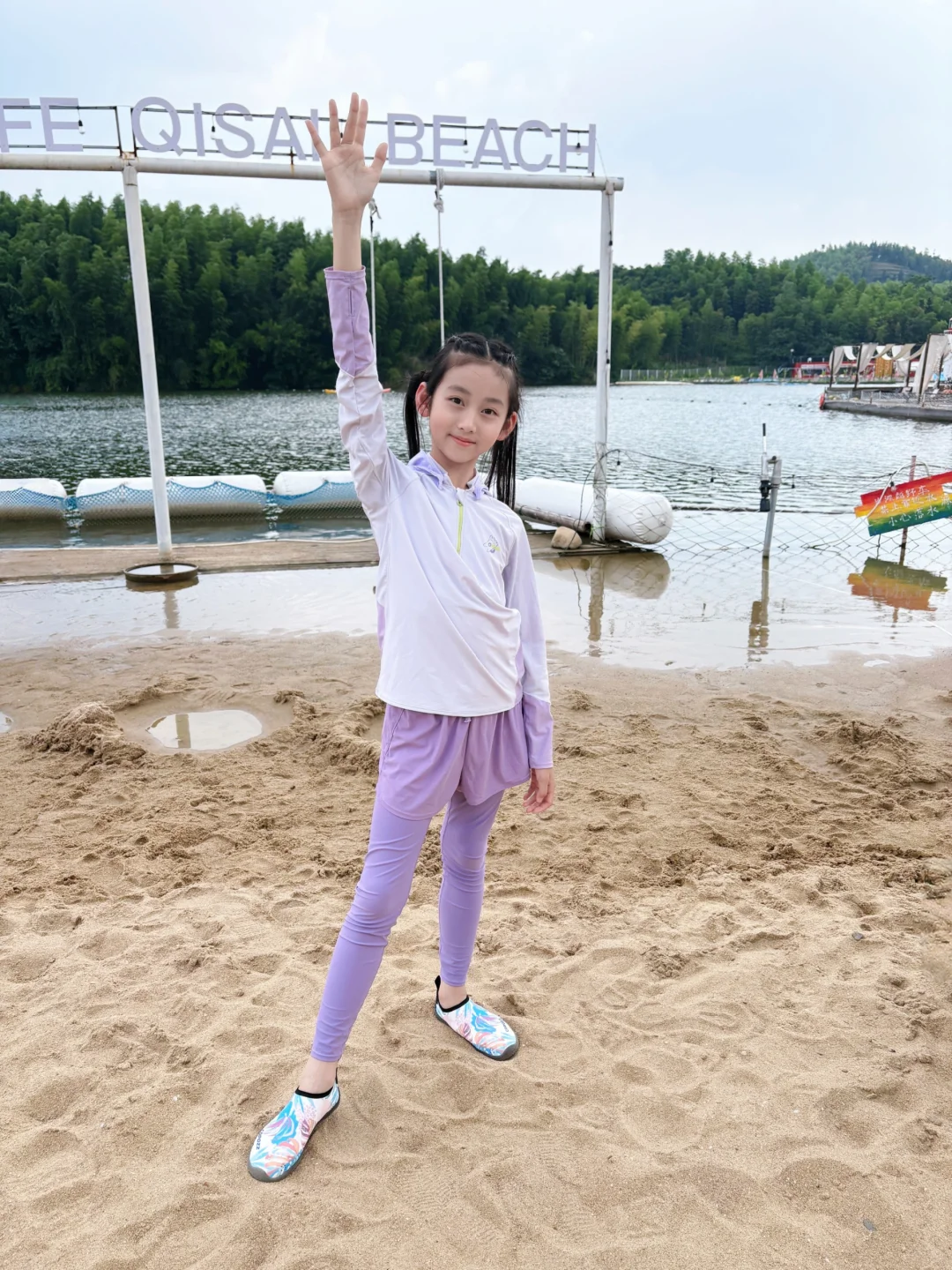 夏天的浪漫游泳占一半🏊