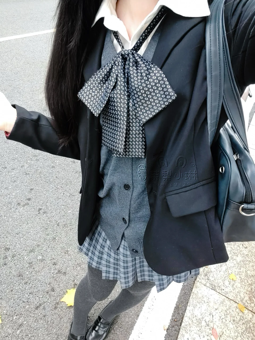 最近异常迷恋深色系