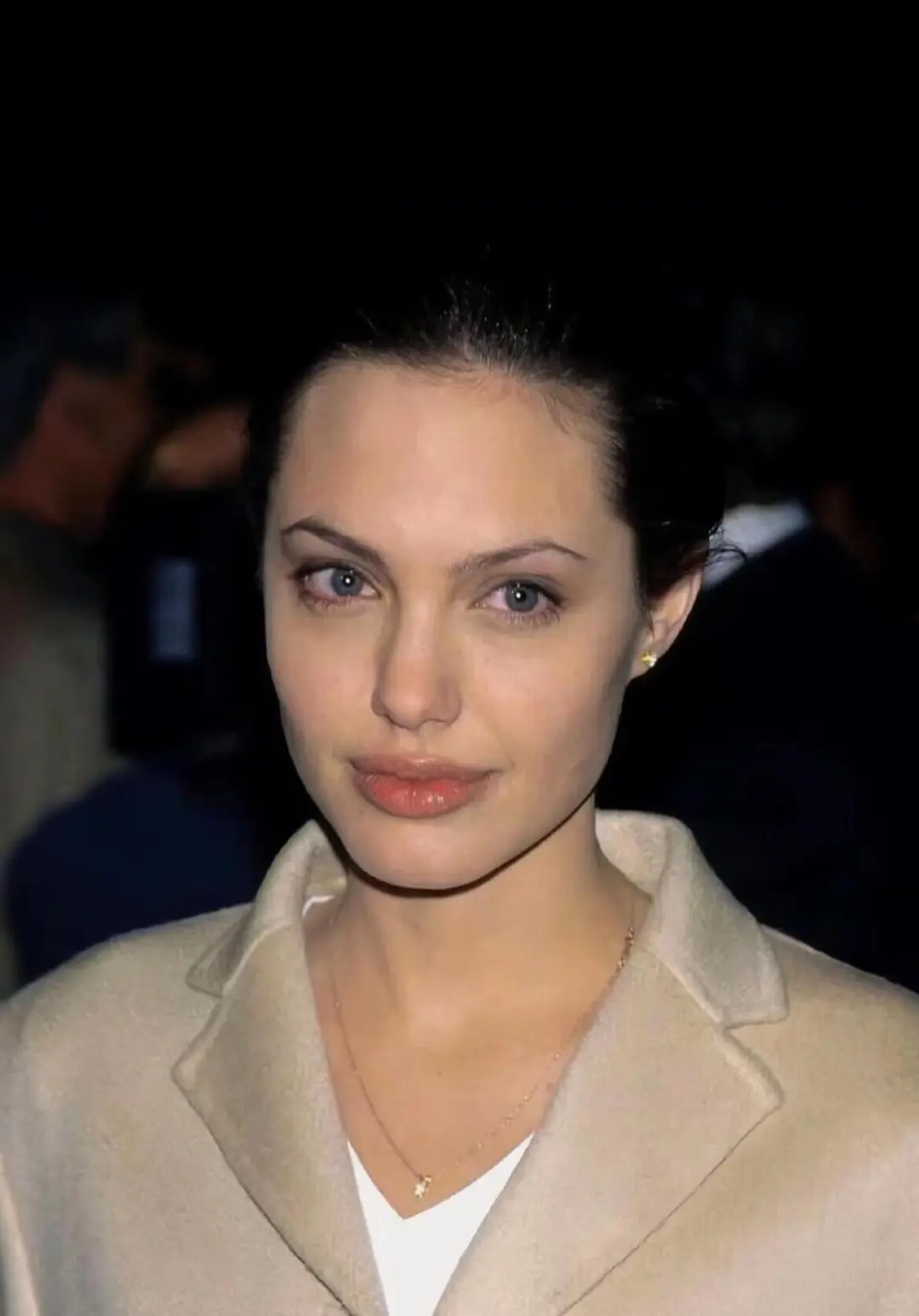 她的性感来自眉眼吗❓