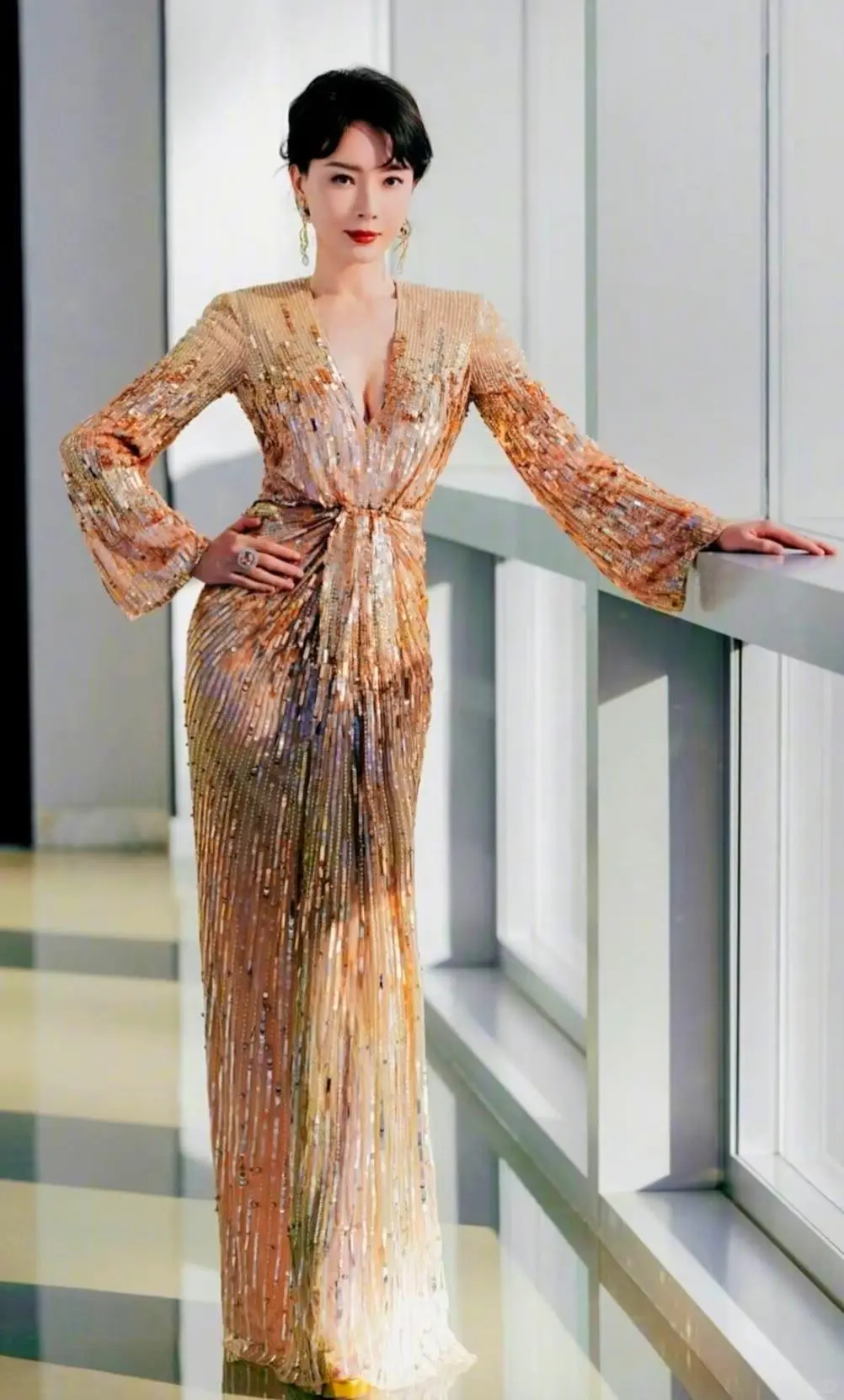 陈数：岁月淬炼的优雅与锋芒